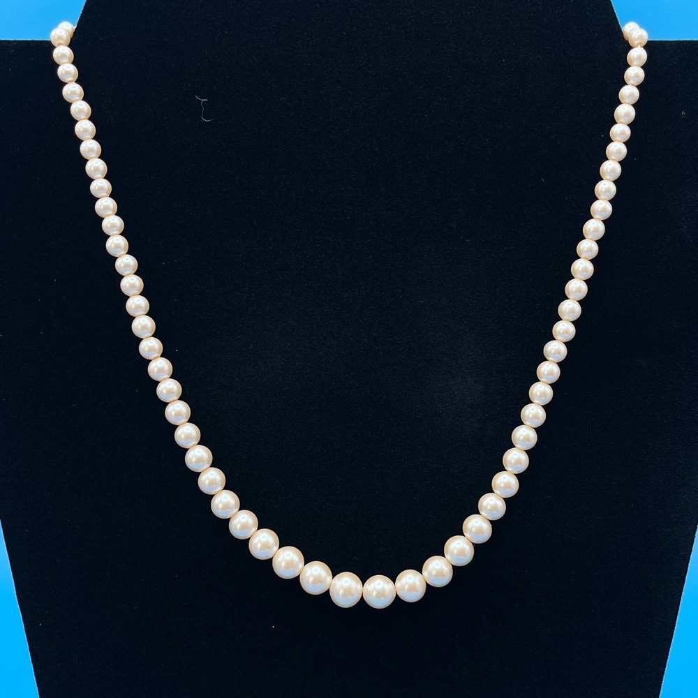 Vintage Marvella Faux Pearl Necklace Womens Cream Graduated‎ Strand Classic